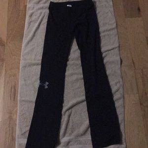 Under armour yoga pants. Worn once